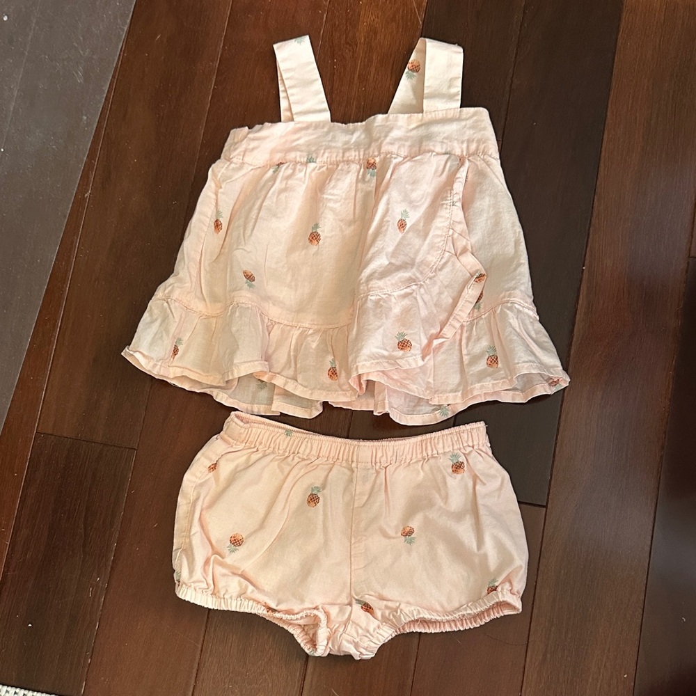 GAP Peach Ruffle Outfit